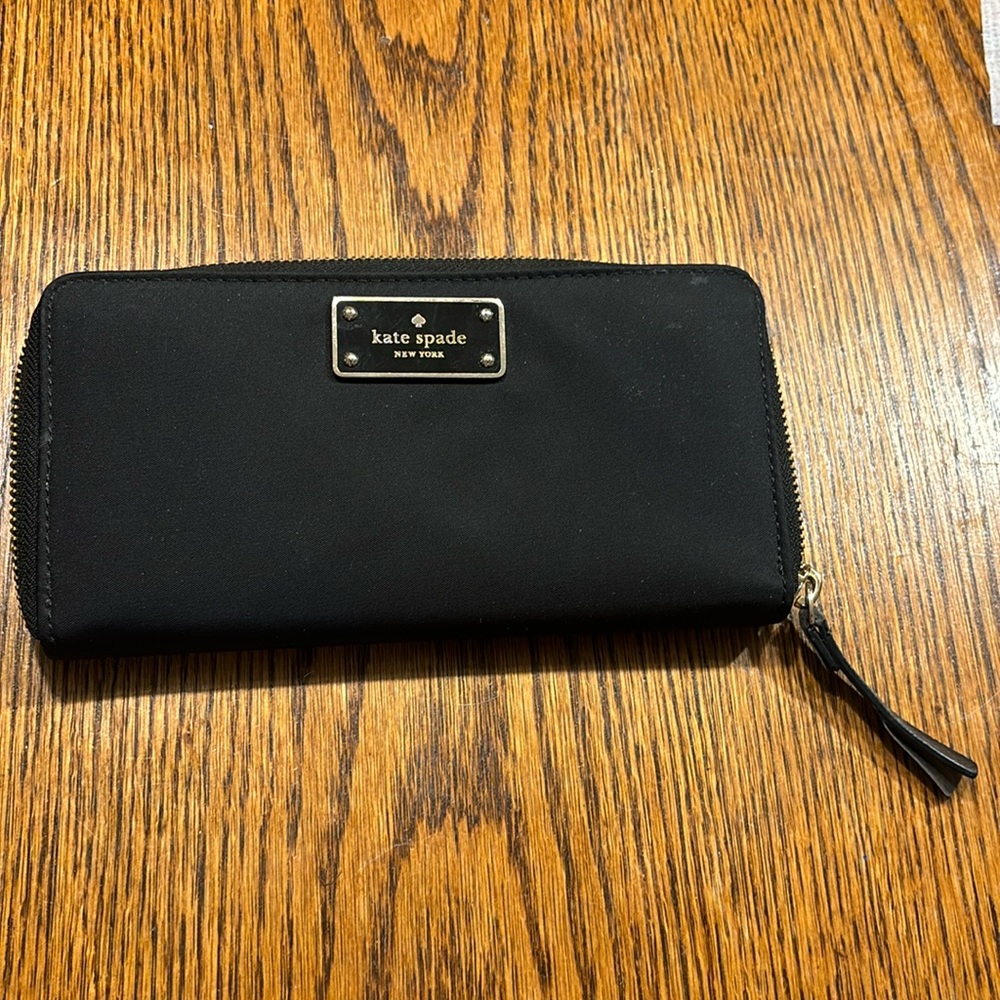 Black kate spade wallet